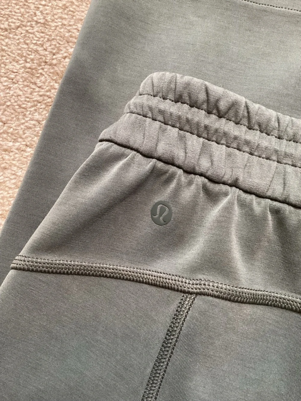 Lululemon Softstreme High-Rise Pant Smoked Spruce Green 2 XS - Picture 8 of 9